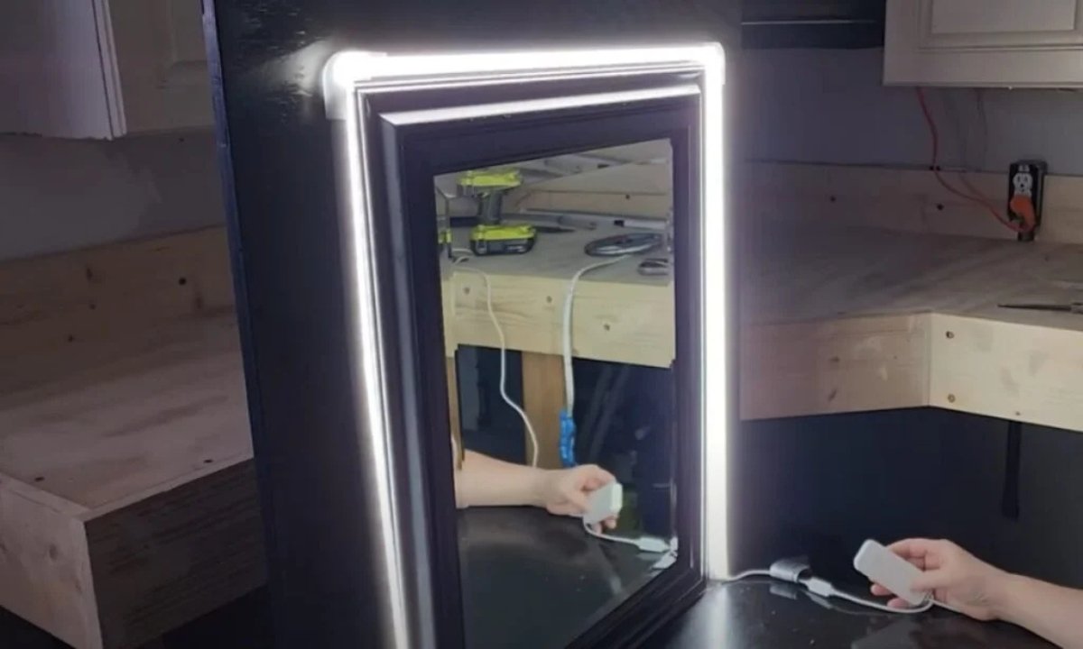 How to Build a Makeup Station That Fits Any Space