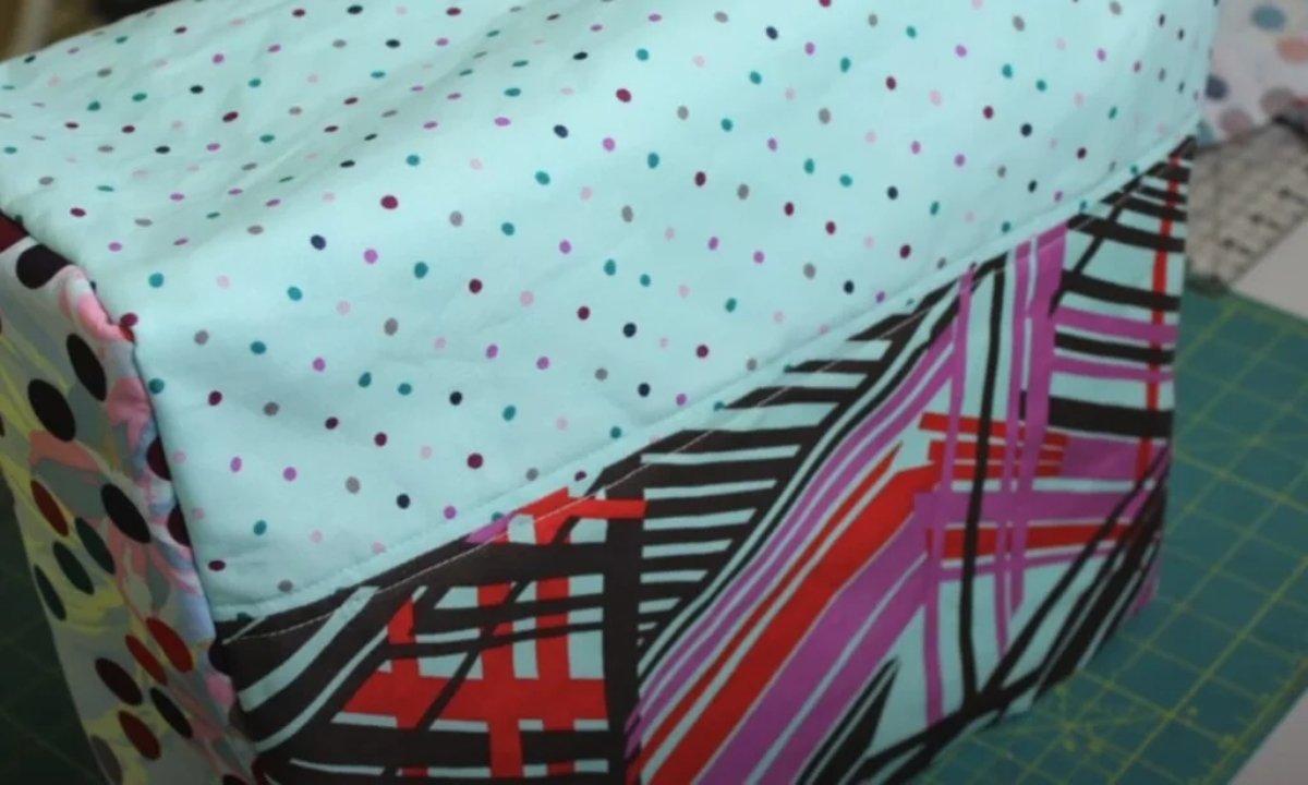 How to Sew a Cute & Functional Sewing Machine Cover